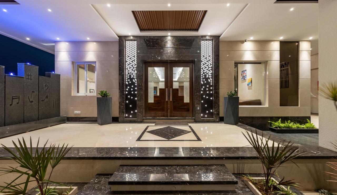 Готель Grand Regal Chandoli Екстер'єр фото